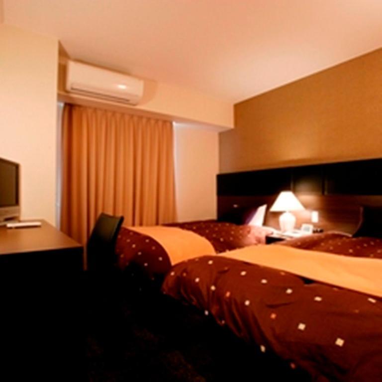 Hotel 1-2-3 Такасаки Стая снимка