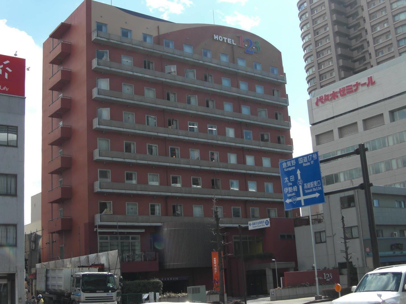 Hotel 1-2-3 Такасаки Екстериор снимка